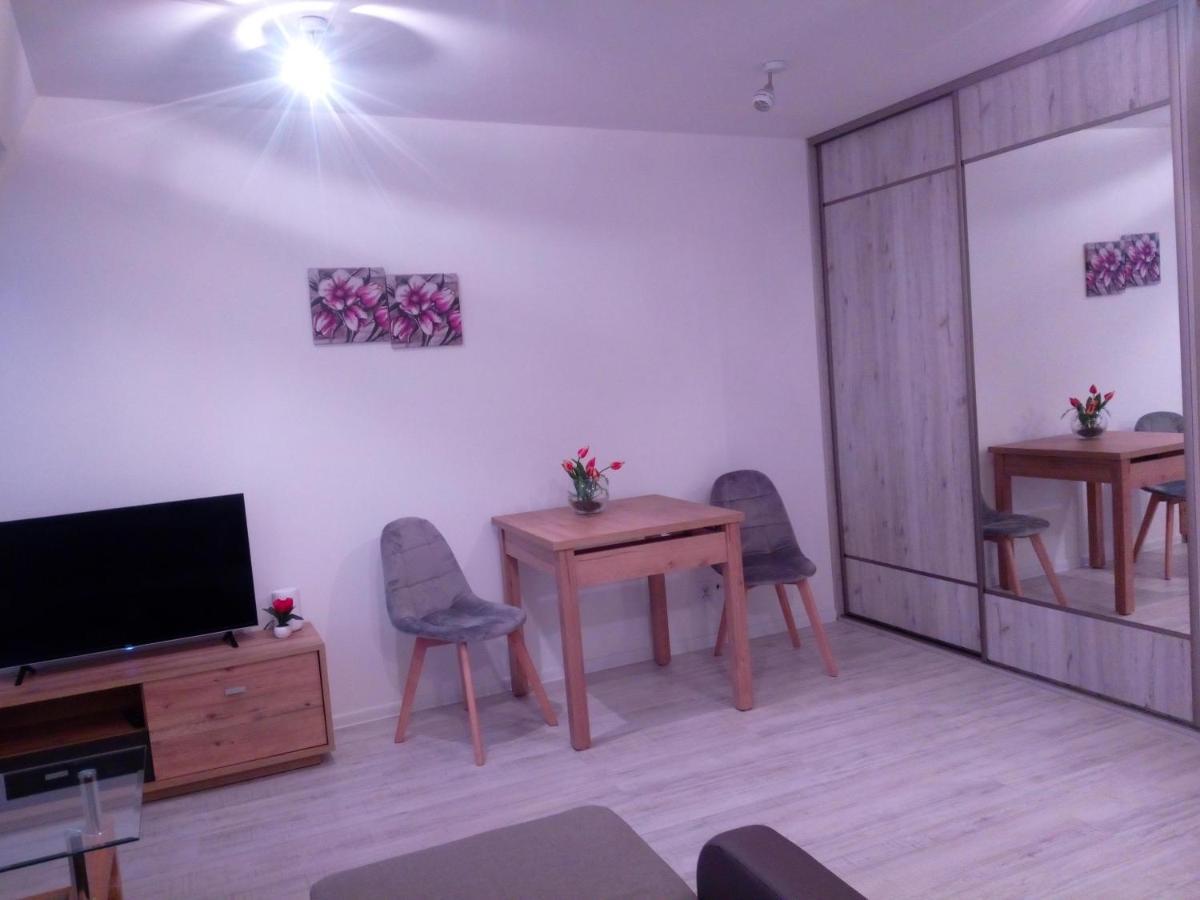 Tulip Jagiellonska Apartamento Estetino Exterior foto